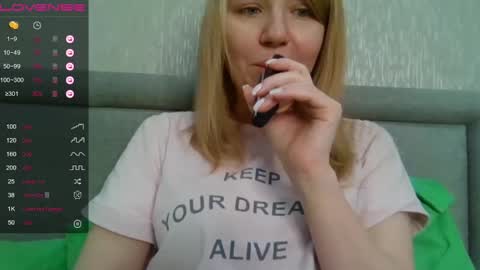 Snapshot of urbadkitty chatting on December 28, 2024, 6:39 am urbadkitty online show from December 28, 2024, 6:39 am