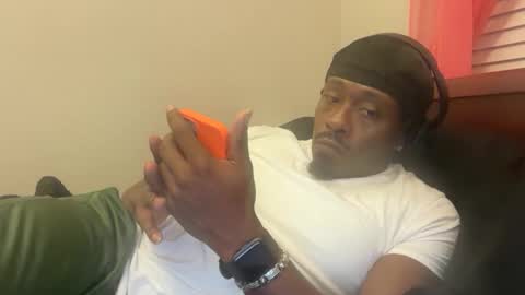 urbandick5 online show from November 10, 2025, 2:32 am