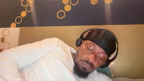 urbandick5 online show from April 12, 2026, 6:07 am