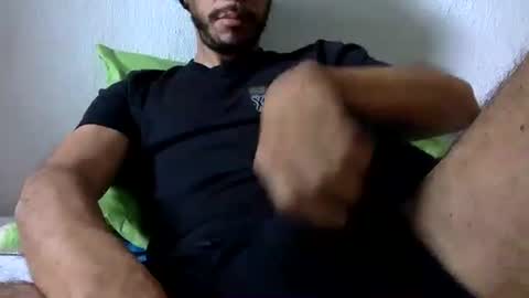 Snapshot of urbestbigdick chatting on January 4, 2025, 9:41 pm urbestbigdick online show from January 4, 2025, 9:41 pm