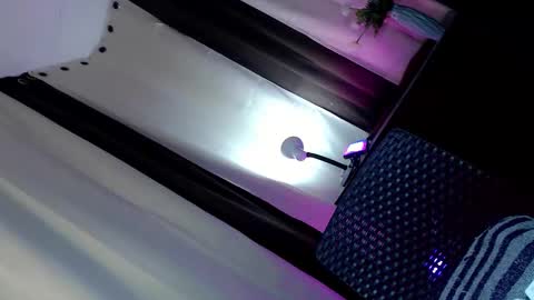 Haley Mhate online show from September 23, 2025, 7:11 am