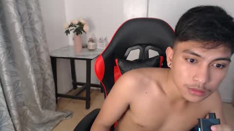 Snapshot of urcuteguy_jhonx chatting on September 21, 2025, 4:41 pm Dannie online show from September 21, 2025, 4:41 pm