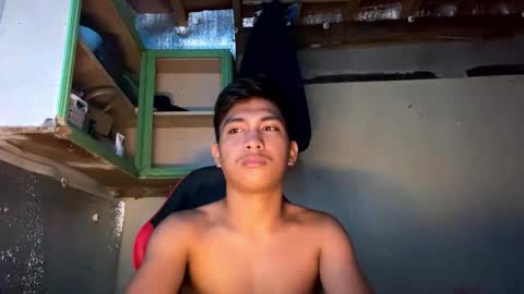 Snapshot of urcuteguy_jhonx chatting on October 4, 2025, 7:50 am Dannie online show from October 4, 2025, 7:50 am