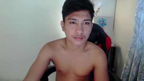 Snapshot of urcuteguy_jhonx chatting on October 9, 2025, 12:19 am Dannie online show from October 9, 2025, 12:19 am