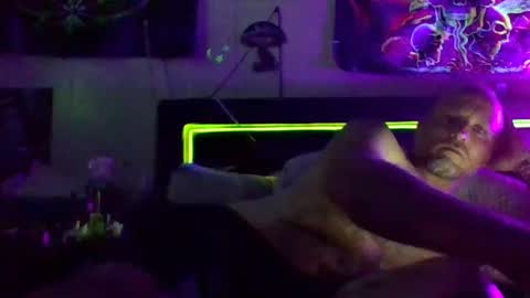 urdaddy875867 online show from May 13, 2026, 2:42 am