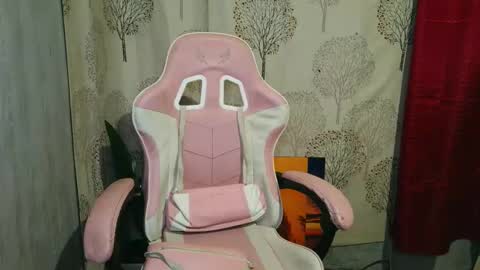 Snapshot of urdollacyl chatting on April 7, 2026, 3:23 pm Sweetacyl online show from April 7, 2026, 3:23 pm