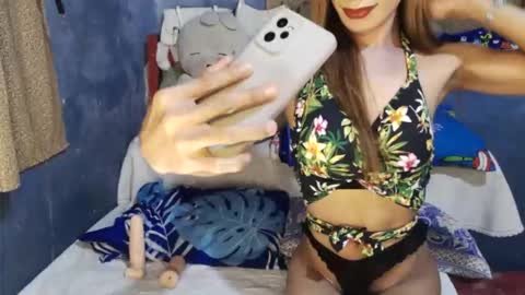 Hot Angel online show from April 22, 2026, 12:07 pm
