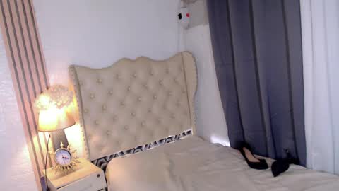 Snapshot of urdream_bride chatting on February 13, 2025, 4:00 am urdream_bride online show from February 13, 2025, 4:00 am