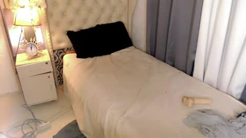 Snapshot of urdream_bride chatting on March 9, 2025, 4:16 am urdream_bride online show from March 9, 2025, 4:16 am