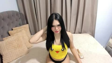 urdreamgirl4uxxxx online show from June 6, 2026, 6:56 pm