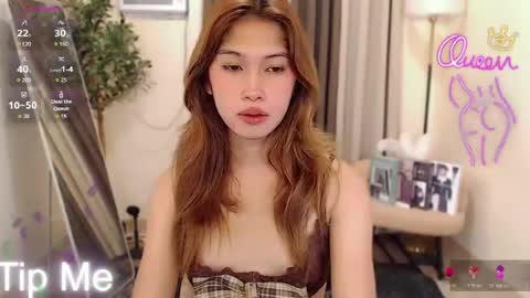 Snapshot of urdreamgirl_mika27 chatting on June 18, 2026, 6:13 am MIKA online show from June 18, 2026, 6:13 am