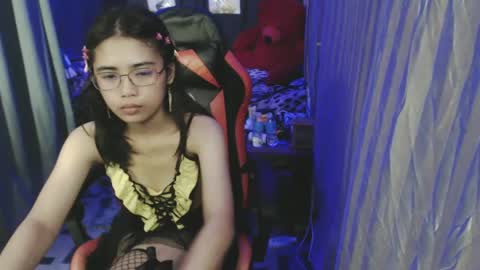 Snapshot of urdreamgirljayne chatting on December 8, 2024, 12:51 am urdreamgirljayne online show from December 8, 2024, 12:51 am