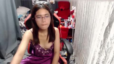 Snapshot of urdreamgirljayne chatting on January 7, 2025, 1:24 pm urdreamgirljayne online show from January 7, 2025, 1:24 pm