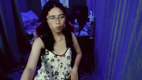 Snapshot of urdreamgirljayne chatting on January 18, 2025, 12:36 pm urdreamgirljayne online show from January 18, 2025, 12:36 pm