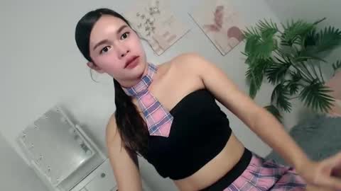 Snapshot of ure_asiancockgirl07 chatting on October 25, 2025, 9:39 am Bretesh online show from October 25, 2025, 9:39 am