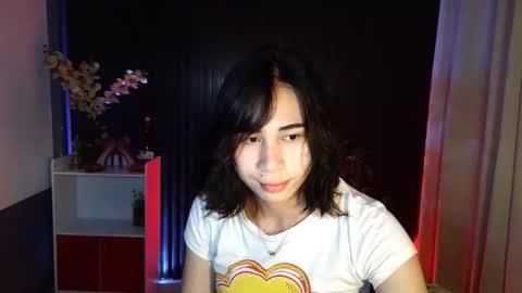 urfave_bbgirl online show from November 16, 2025, 12:44 pm