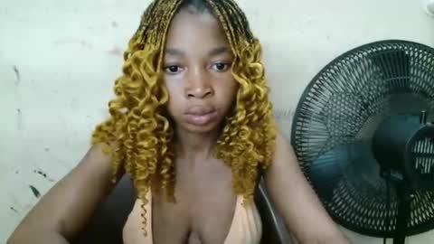 Snapshot of urflirtydoll chatting on September 19, 2025, 2:51 pm urflirtydoll online show from September 19, 2025, 2:51 pm