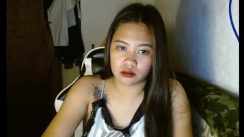 urfynestasian online show from January 5, 2025, 4:04 am