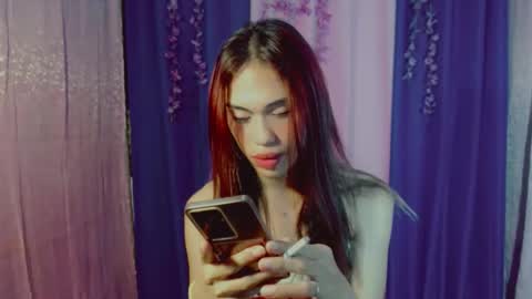 Snapshot of urgirl_leah chatting on September 25, 2025, 10:08 am Leah online show from September 25, 2025, 10:08 am