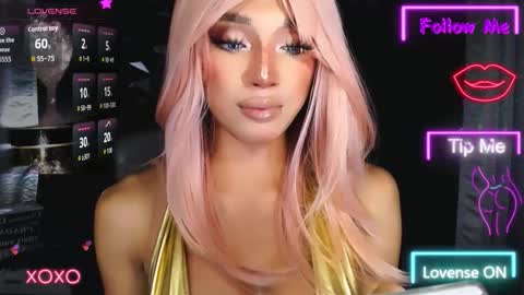 Snapshot of urgoddess_bella chatting on October 22, 2025, 3:12 pm My bella 3 online show from October 22, 2025, 3:12 pm