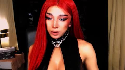 Snapshot of urgoddess_bella chatting on November 3, 2025, 12:57 am My bella 3 online show from November 3, 2025, 12:57 am