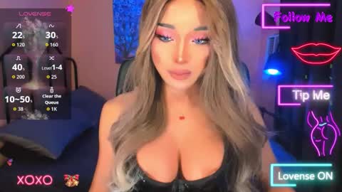 Snapshot of urgoddess_bella chatting on November 25, 2025, 2:00 am My bella 3 online show from November 25, 2025, 2:00 am