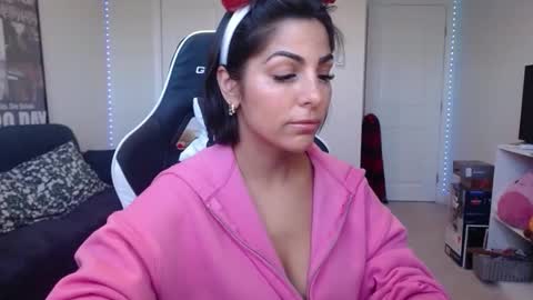 Goddess Marla online show from December 18, 2025, 3:29 pm