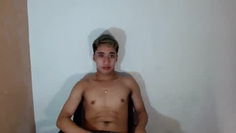Snapshot of urguy_habibi chatting on June 25, 2026, 4:44 pm Bib online show from June 25, 2026, 4:44 pm