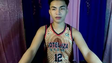 urguy_marco online show from September 29, 2025, 2:55 pm