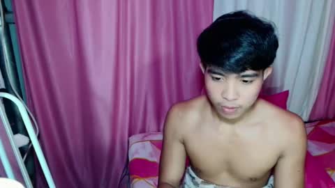 Snapshot of urhot_jeremyxx chatting on November 26, 2025, 8:54 pm jeremy online show from November 26, 2025, 8:54 pm