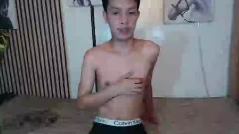 Snapshot of urhot_johny chatting on May 25, 2026, 3:12 am urhot_johny online show from May 25, 2026, 3:12 am