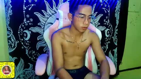 Snapshot of urhot_joshxx chatting on February 14, 2025, 4:31 pm Josh online show from February 14, 2025, 4:31 pm