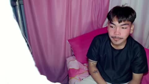 Snapshot of urhot_kharlxoxo chatting on November 27, 2025, 11:34 am john carlo online show from November 27, 2025, 11:34 am