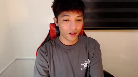 Ethan online show from November 19, 2025, 3:12 pm