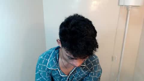 Snapshot of urhotfuckingass chatting on June 17, 2026, 11:49 pm richard online show from June 17, 2026, 11:49 pm