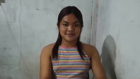 Snapshot of urhottie_bella chatting on May 2, 2026, 10:09 am urhottie_bella online show from May 2, 2026, 10:09 am