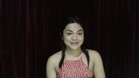 Snapshot of urhottie_bella chatting on May 21, 2026, 5:36 am urhottie_bella online show from May 21, 2026, 5:36 am