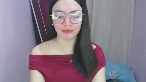 Snapshot of urhottiest_katey chatting on April 19, 2026, 6:35 am Katey online show from April 19, 2026, 6:35 am