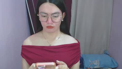 Snapshot of urhottiest_katey chatting on April 27, 2026, 6:44 am Katey online show from April 27, 2026, 6:44 am