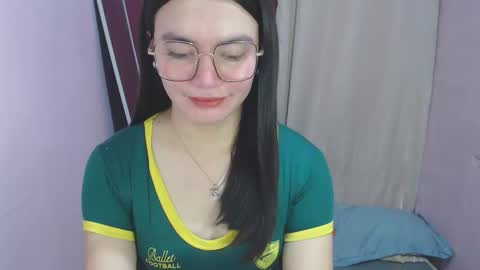 Snapshot of urhottiest_katey chatting on May 18, 2026, 3:24 am Katey online show from May 18, 2026, 3:24 am