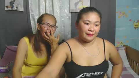 Snapshot of urhotvivian11 chatting on November 4, 2025, 2:32 am urhotvivian11 online show from November 4, 2025, 2:32 am