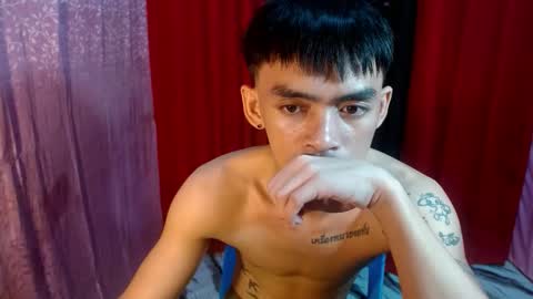 urhunky_boy online show from May 26, 2026, 9:05 am