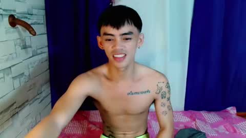 urhunky_boy online show from May 28, 2026, 1:58 am