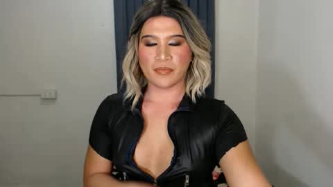 Snapshot of urjerkingdoll chatting on December 31, 2024, 11:42 am Zoe online show from December 31, 2024, 11:42 am