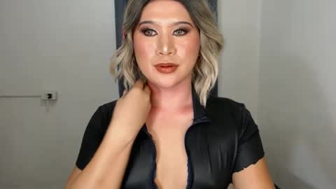 Snapshot of urjerkingdoll chatting on January 2, 2025, 7:01 am Zoe online show from January 2, 2025, 7:01 am