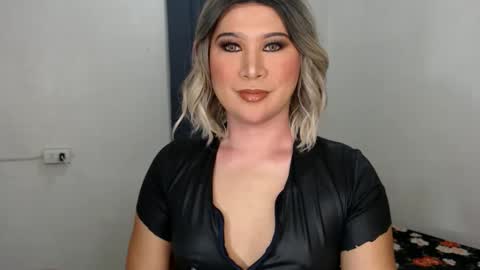 Snapshot of urjerkingdoll chatting on January 5, 2025, 10:19 pm Zoe online show from January 5, 2025, 10:19 pm