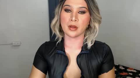 Snapshot of urjerkingdoll chatting on January 6, 2025, 1:20 am Zoe online show from January 6, 2025, 1:20 am
