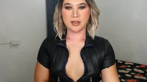 Snapshot of urjerkingdoll chatting on January 9, 2025, 10:52 pm Zoe online show from January 9, 2025, 10:52 pm