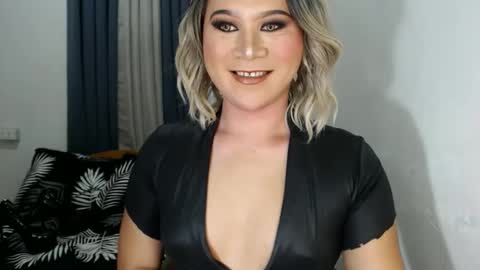 Snapshot of urjerkingdoll chatting on January 20, 2025, 12:15 am Zoe online show from January 20, 2025, 12:15 am