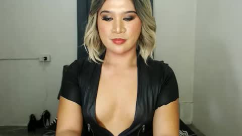 Snapshot of urjerkingdoll chatting on February 15, 2025, 3:50 pm Zoe online show from February 15, 2025, 3:50 pm